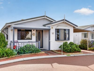 The Custom Acacia – 506 Home Design