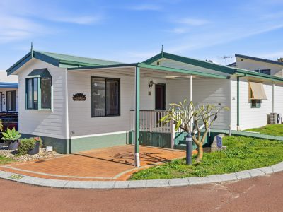 The Sapphire – 385 Home Design