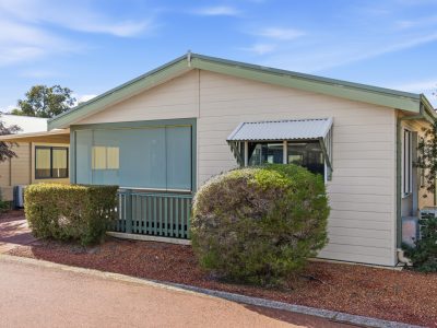 The Walliston – 103 Home Design